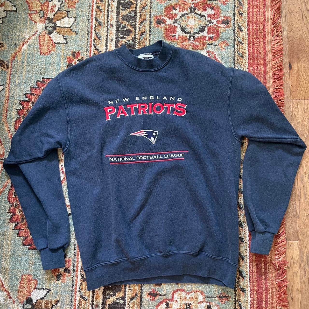 5 Ways To Style New England Patriots Crewneck