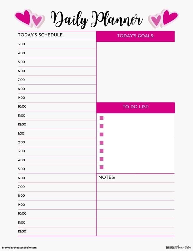 Daily planning with a 2025 hanging calendar