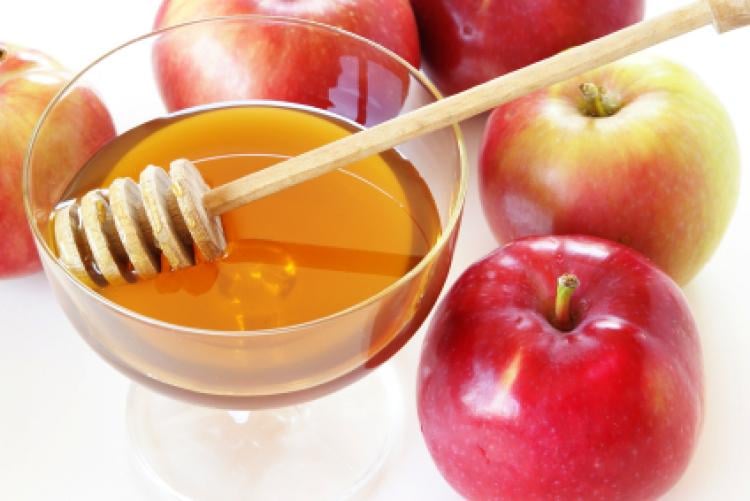 Rosh Hashanah apples honey