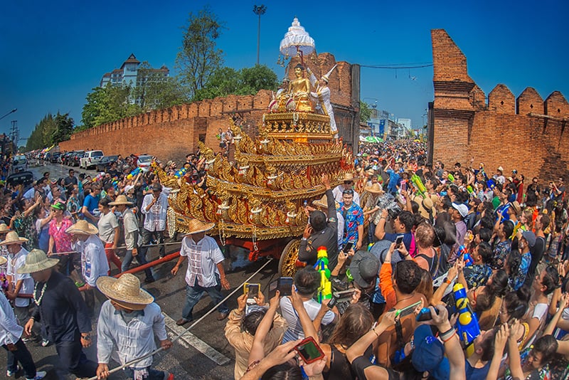 Understanding Time in Thai Culture